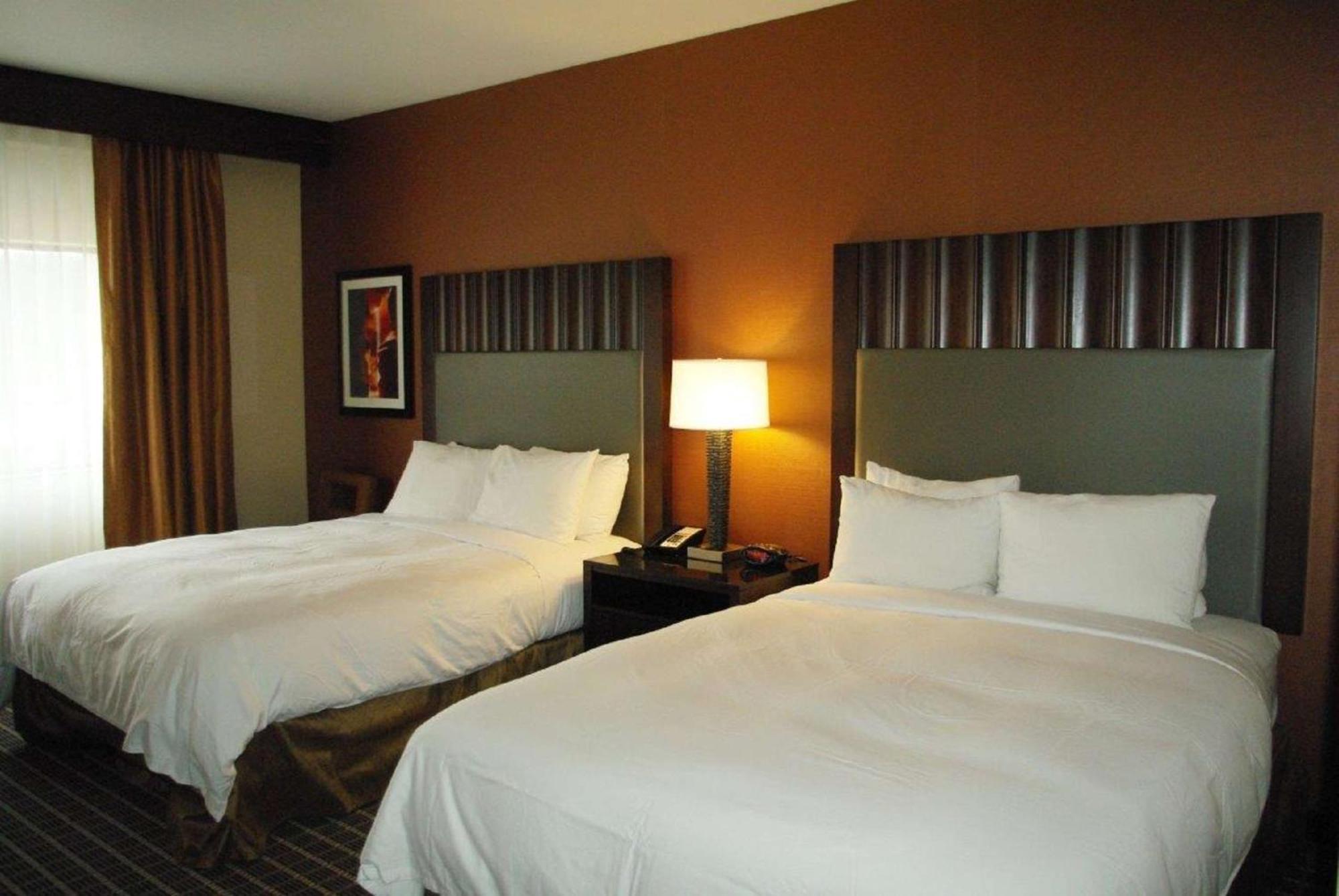 ดับเบิ้ล ทรี บาย ฮิลตัน แฟลคสตาฟ Hotel แฟลกสตาฟ ภายนอก รูปภาพ